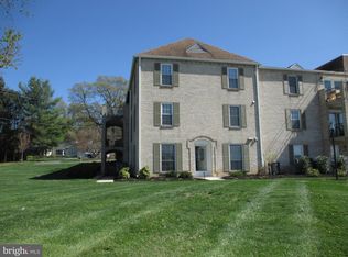 1000 Country Club Rd UNIT A16, York, PA 17403