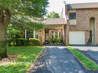 57 Southgate Cir, Massapequa Park, NY 11762