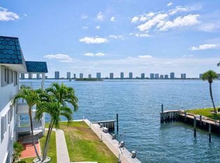 110 Shore Ct APT 105, North Palm Beach, FL 33408