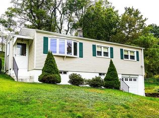 115 Florence St, East Haven, CT 06513