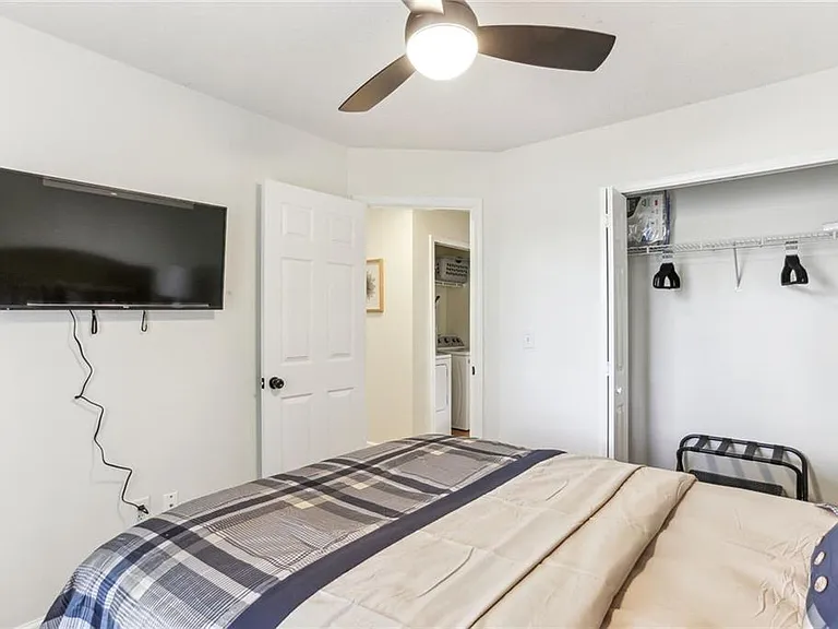 859 Springchase Dr — Photo 24