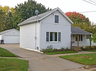 214 W North St, Jefferson, WI 53549