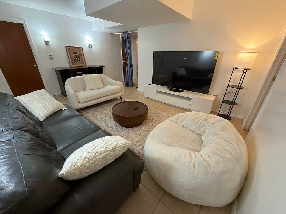 1st image of 10639 Ditmars Blvd Floor 1