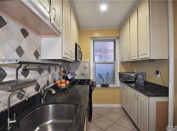 4th image of 7540 Austin St Floor 1