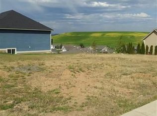 424 Panorama Dr, Moscow, ID 83843