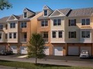 4205 Admirals Walk Dr, Cohoes, NY 12047