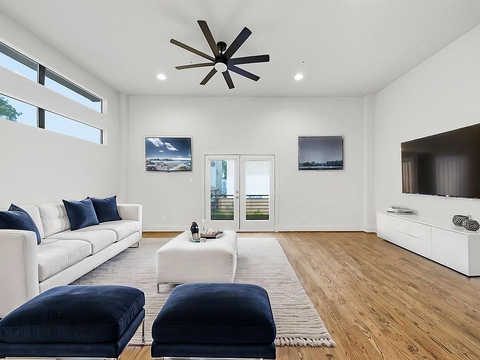 1st image of 1215 Summer St #C