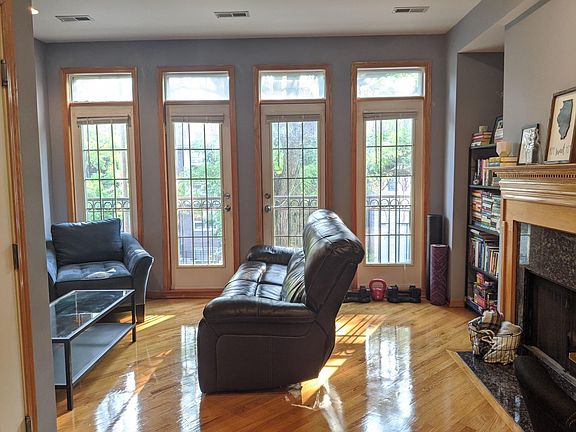 3rd image of 2540 N Southport Ave #2FM