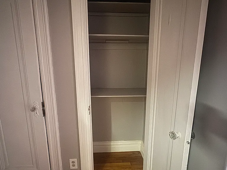 821 Bergen Ave #C5 — Photo 11