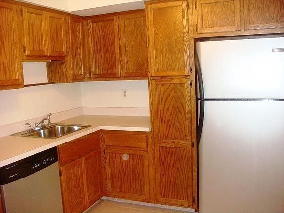 2nd image of 119 Carriage Ln #119