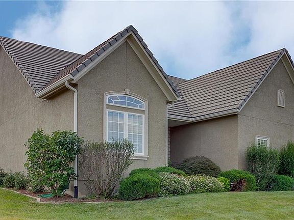5th image of 3924 NW Redspire Dr
