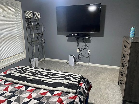 5th image of 44 Tanglewood Dr #1