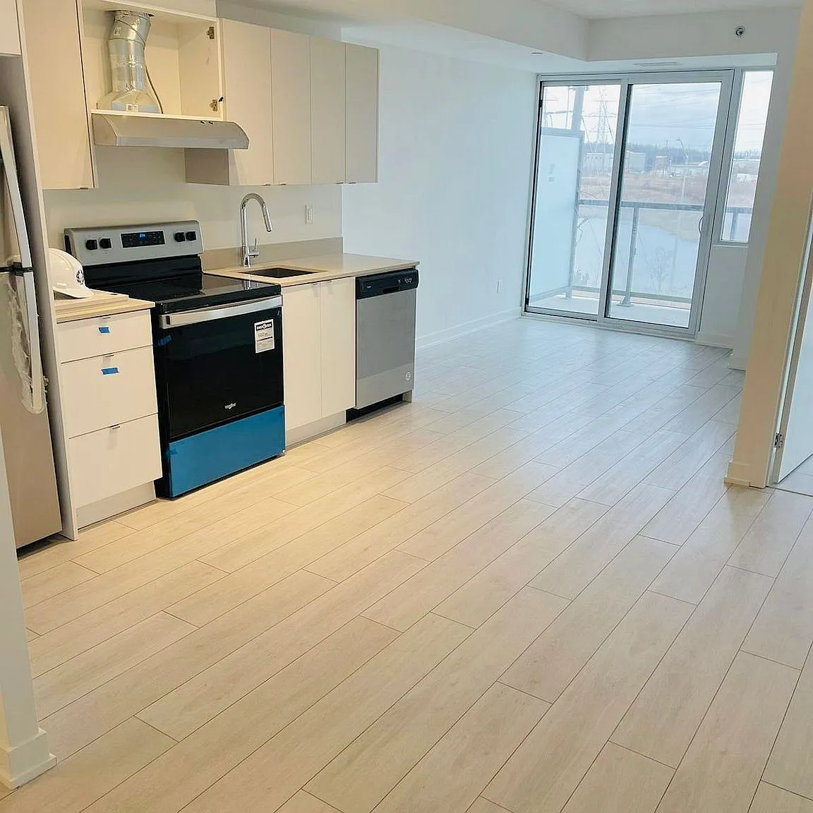 2 bed, $2,200 — Photo 1