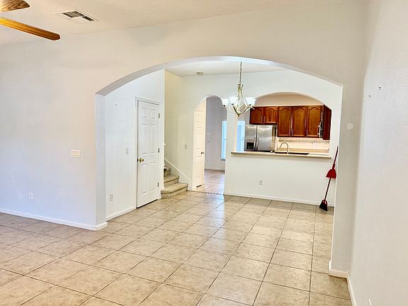 4th image of 9113 Oak Fern Dr
