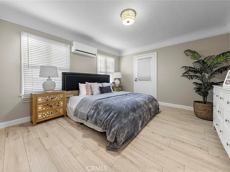 1705 S Fremont Ave — Photo 24