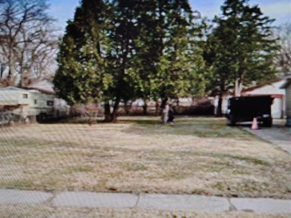 1st image of 76 W Bernhard Ave