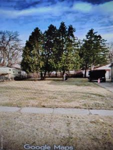 76 W Bernhard Ave, Hazel Park, MI, 48030