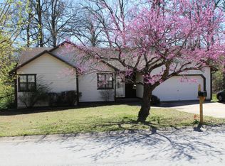 217 Hazelwood Dr, Neosho, MO 64850
