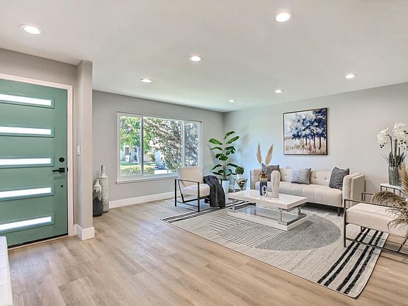 2nd image of 1566 Murre Ln