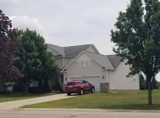 9252 Woodridge Dr, Davison, MI 48423