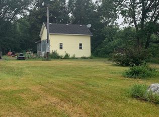10369 128th Dr, Walhalla, ND 58282