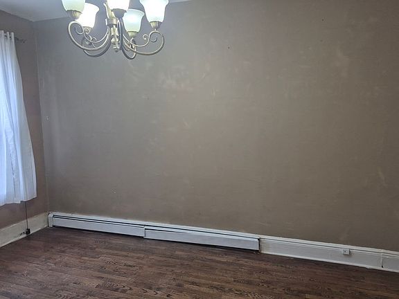 3rd image of 330 New York Ave Unit 1