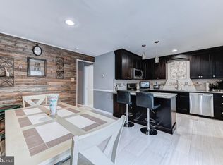 73 Salem Rd, Schwenksville, PA 19473