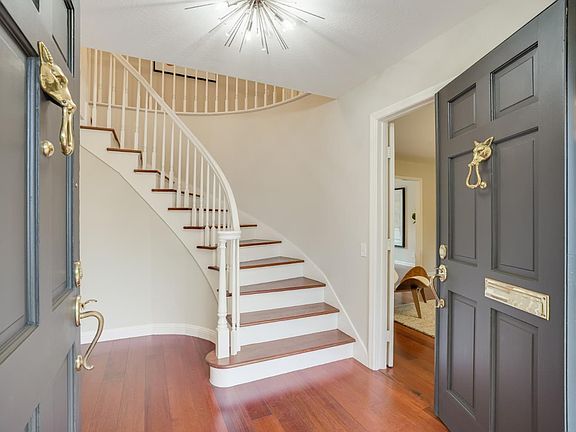 4th image of 1424 Yew St