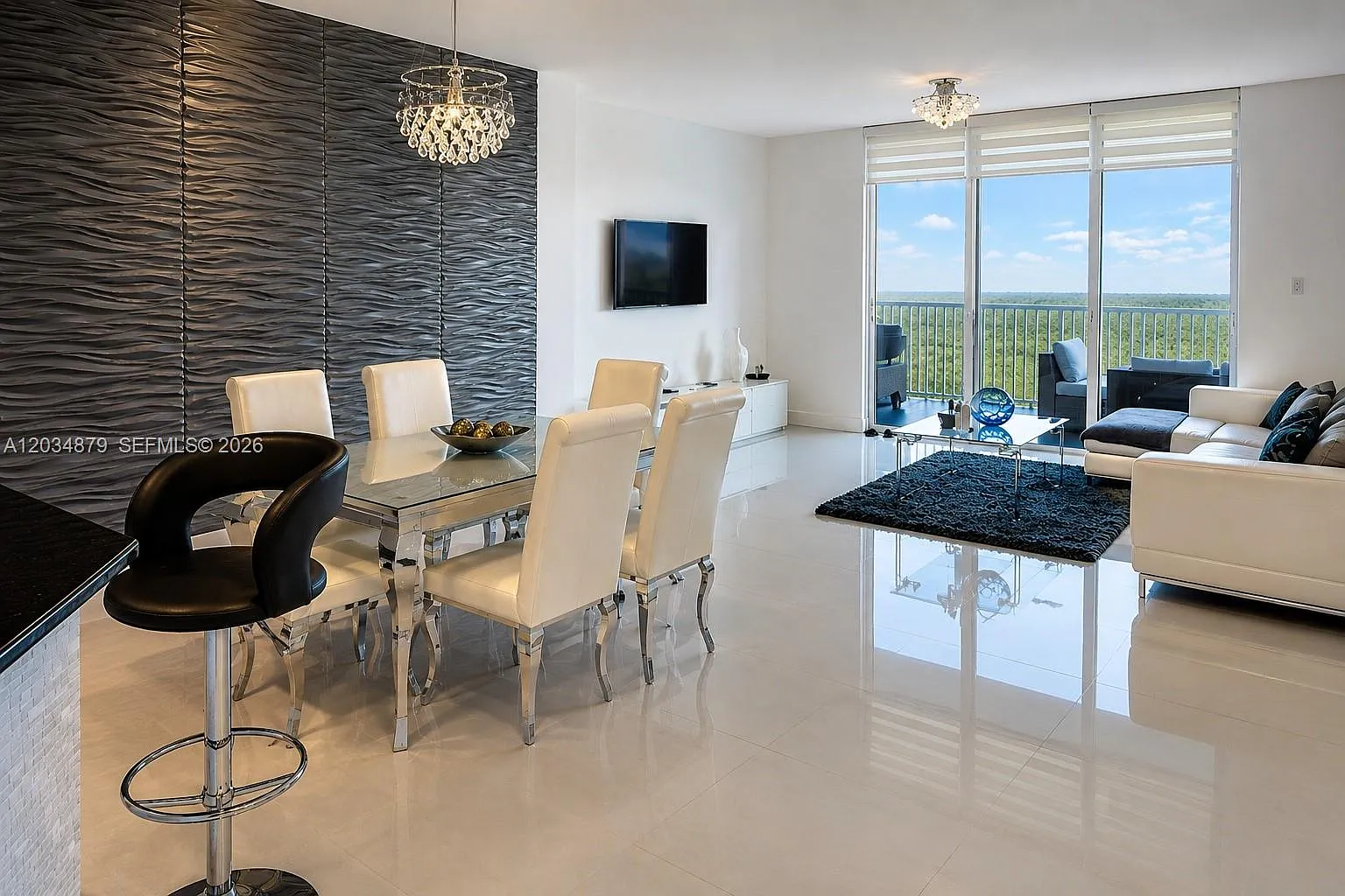 3 bed, 3.5 bath, $4,200 — Photo 4