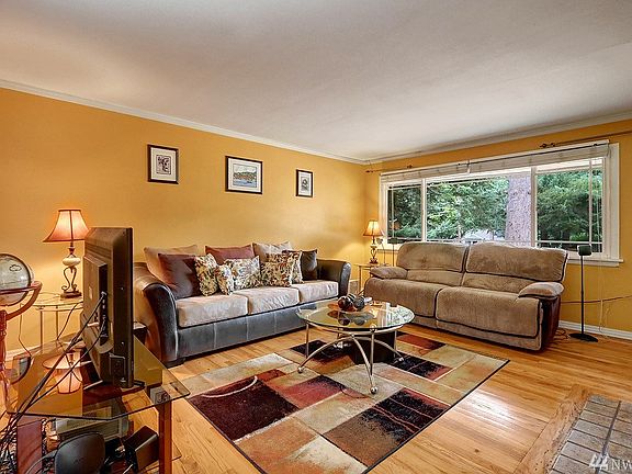 3rd image of 20604 1st Ave S