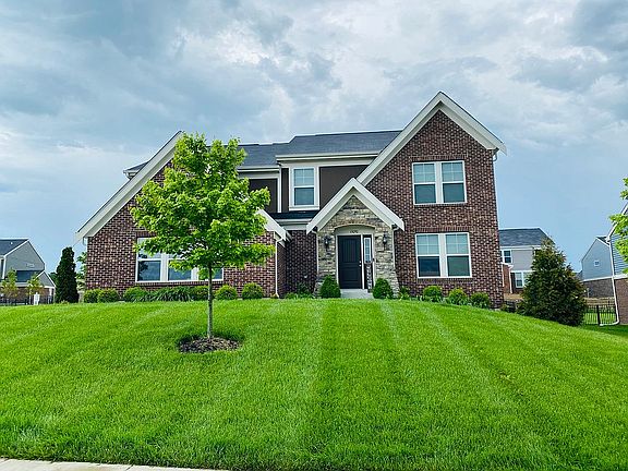 2nd image of 15090 Stable Wood Dr