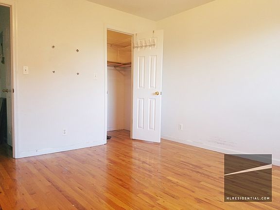 5th image of 3010 33rd St #3R