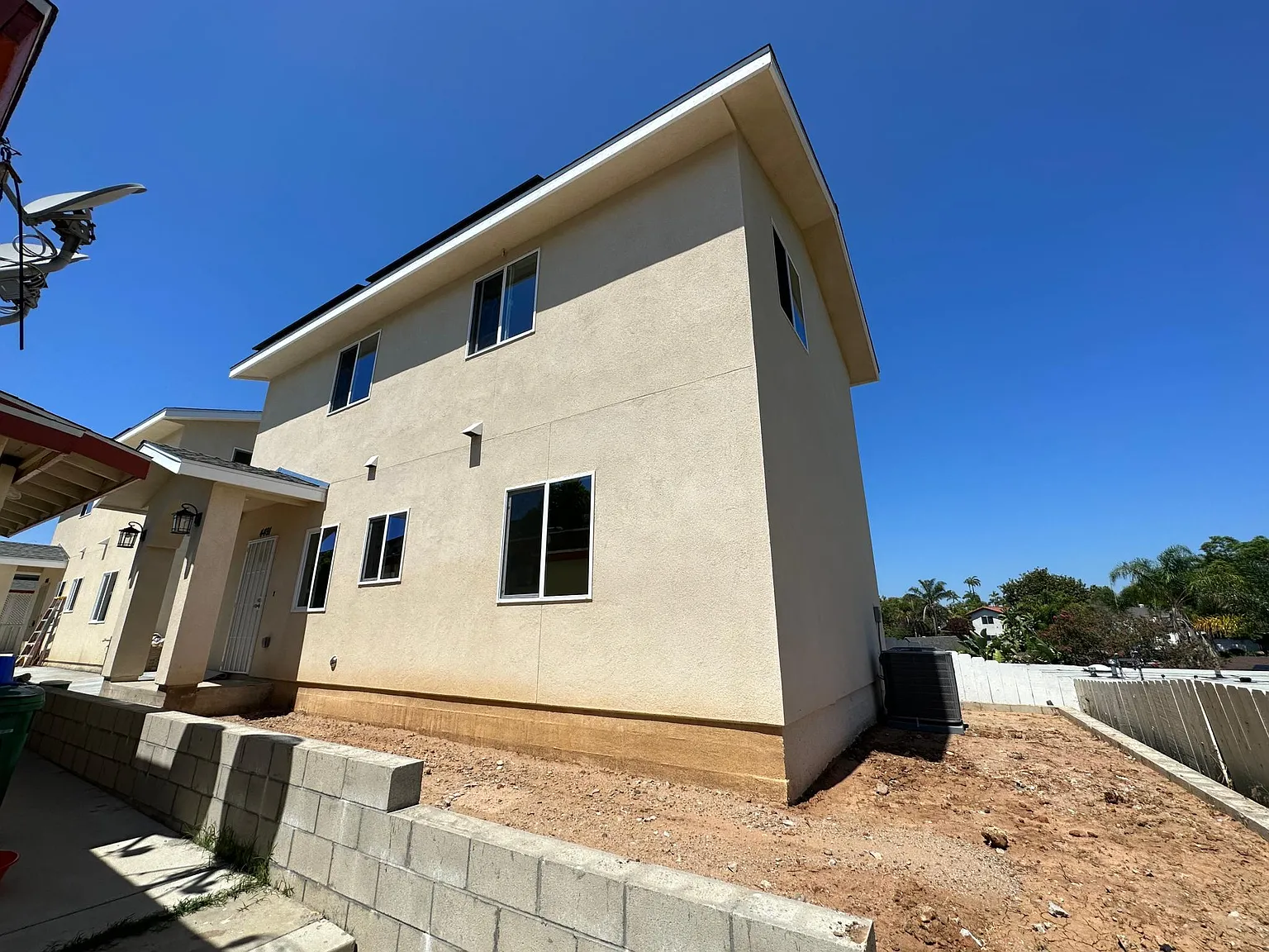 3 bed, 1197 sqft, $3,400 — Photo 3