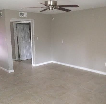 3rd image of 4702 Park Dr S