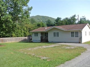 22 Sams Branch Rd, Candler, NC 28715