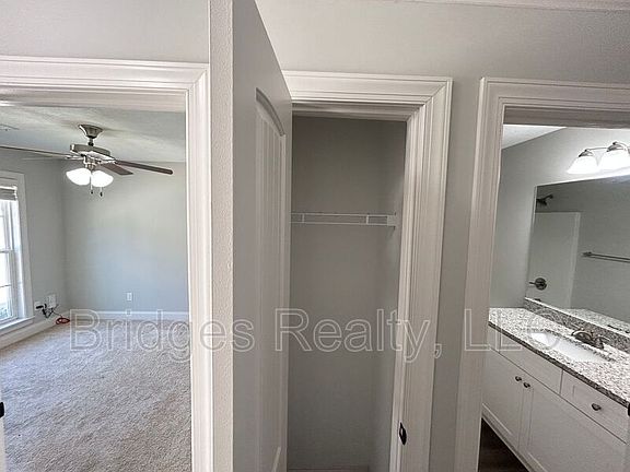 5th image of 630 Vista Dr