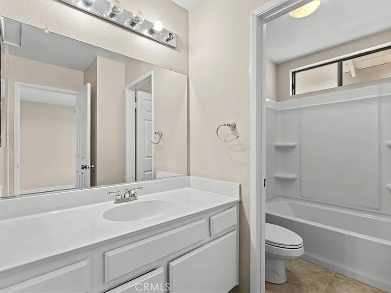 2621 Plaza Del Amo #504 — Photo 12