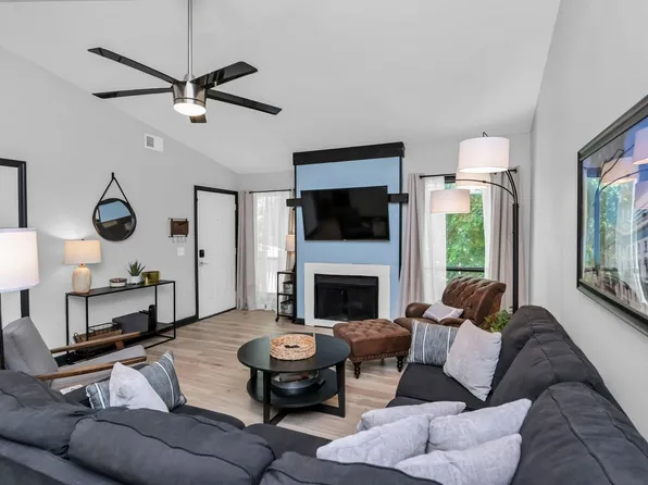 448 Deerwood St APT 10F, Columbia, SC 29205
