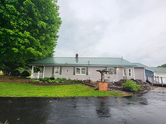 3rd image of 2300 Cockrells Run Rd