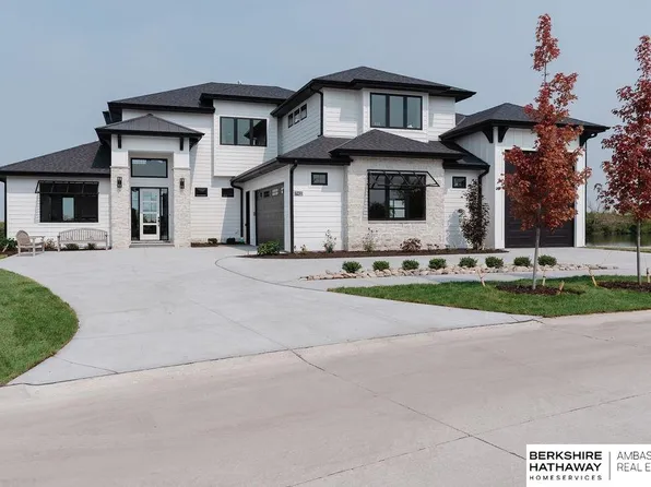 28410 Laurel Circle Valley NE, Valley, NE 68064