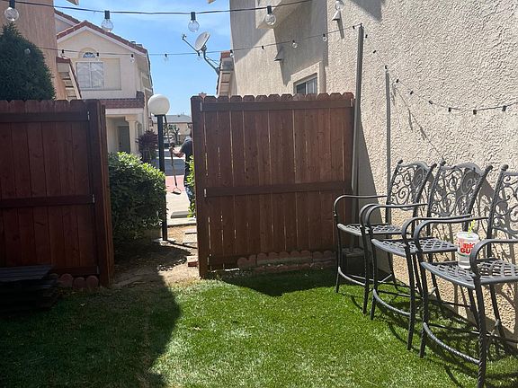 4th image of 17031 Clark Ave