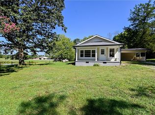 942 Newtown Creek Loop NE, Calhoun, GA 30701