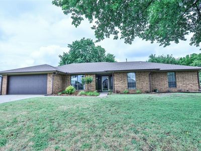 2102 Barrington Dr, Norman, OK, 73071