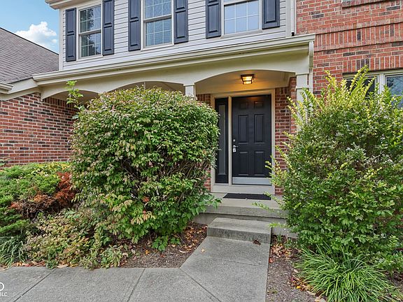2nd image of 10398 Hillsborough Dr