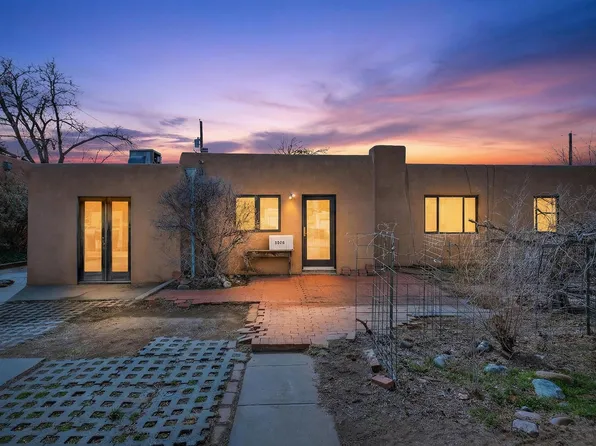 3028 Frontier Ave NE, Albuquerque, NM 87106