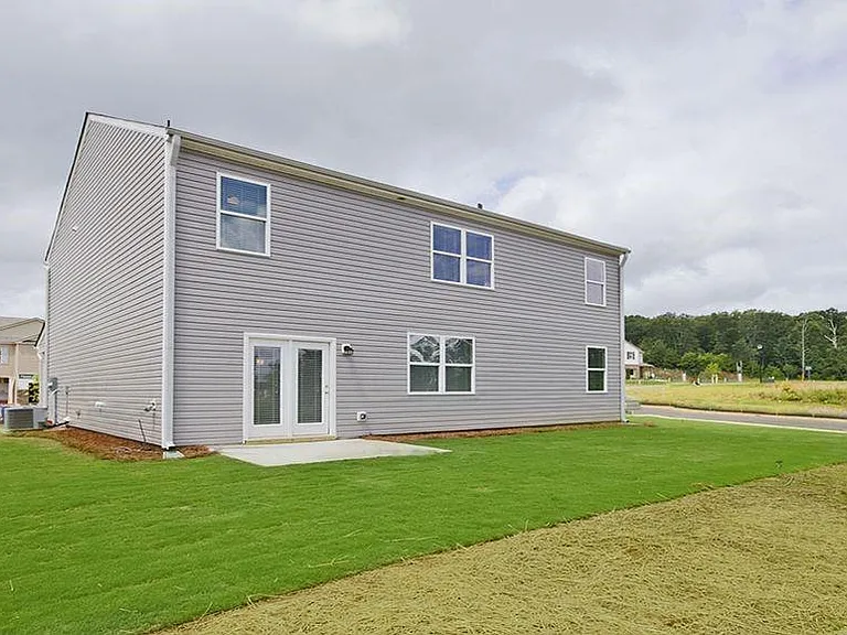 507 Springer Pkwy — Photo 2