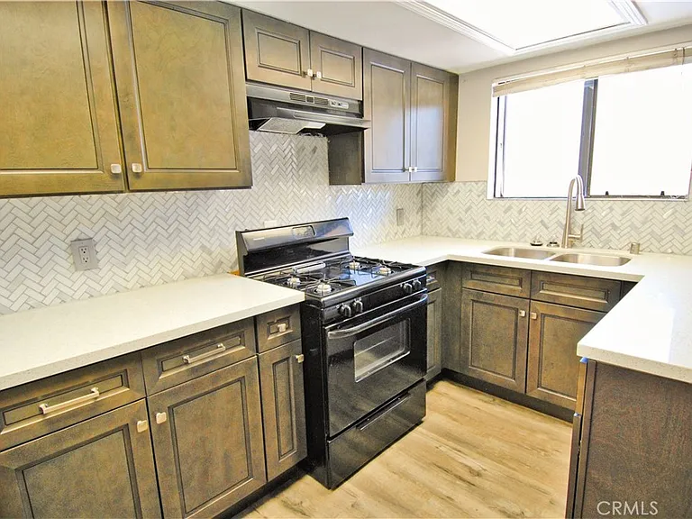 746 N Eucalyptus Ave #16 — Photo 5