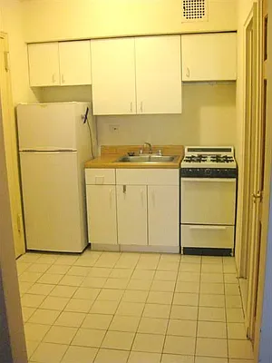 Rented by City Stop Realty | media 12
