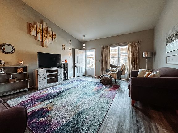3rd image of 1104 Chovan Dr #1104