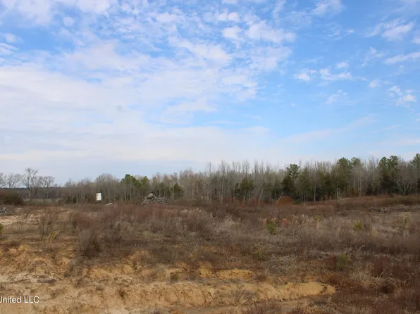 13 Taylor Nichole Rd, Byhalia, MS 38611